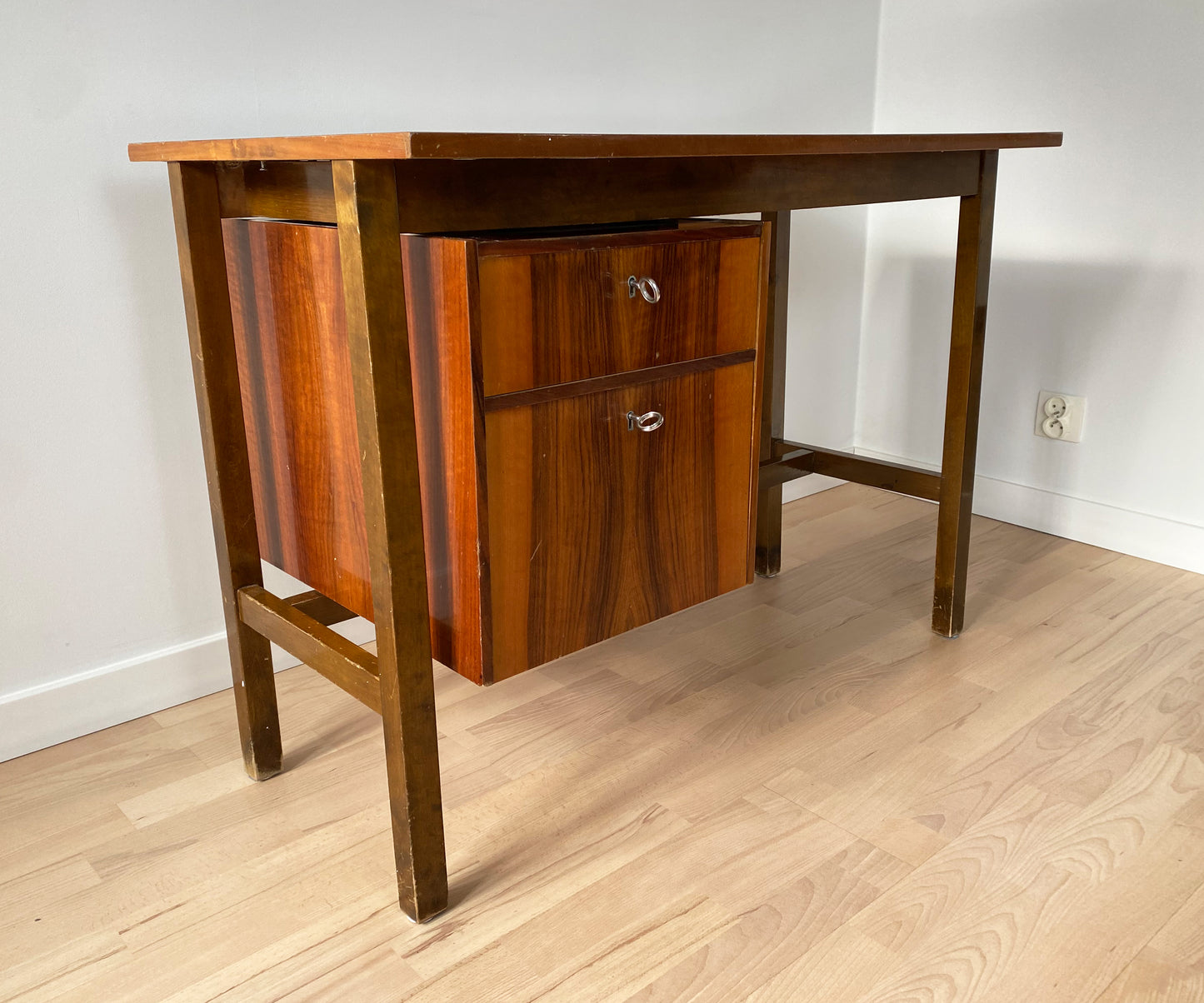 Biurko małe z szufladami | vintage PRL lata 60 | modernizm bauhaus
