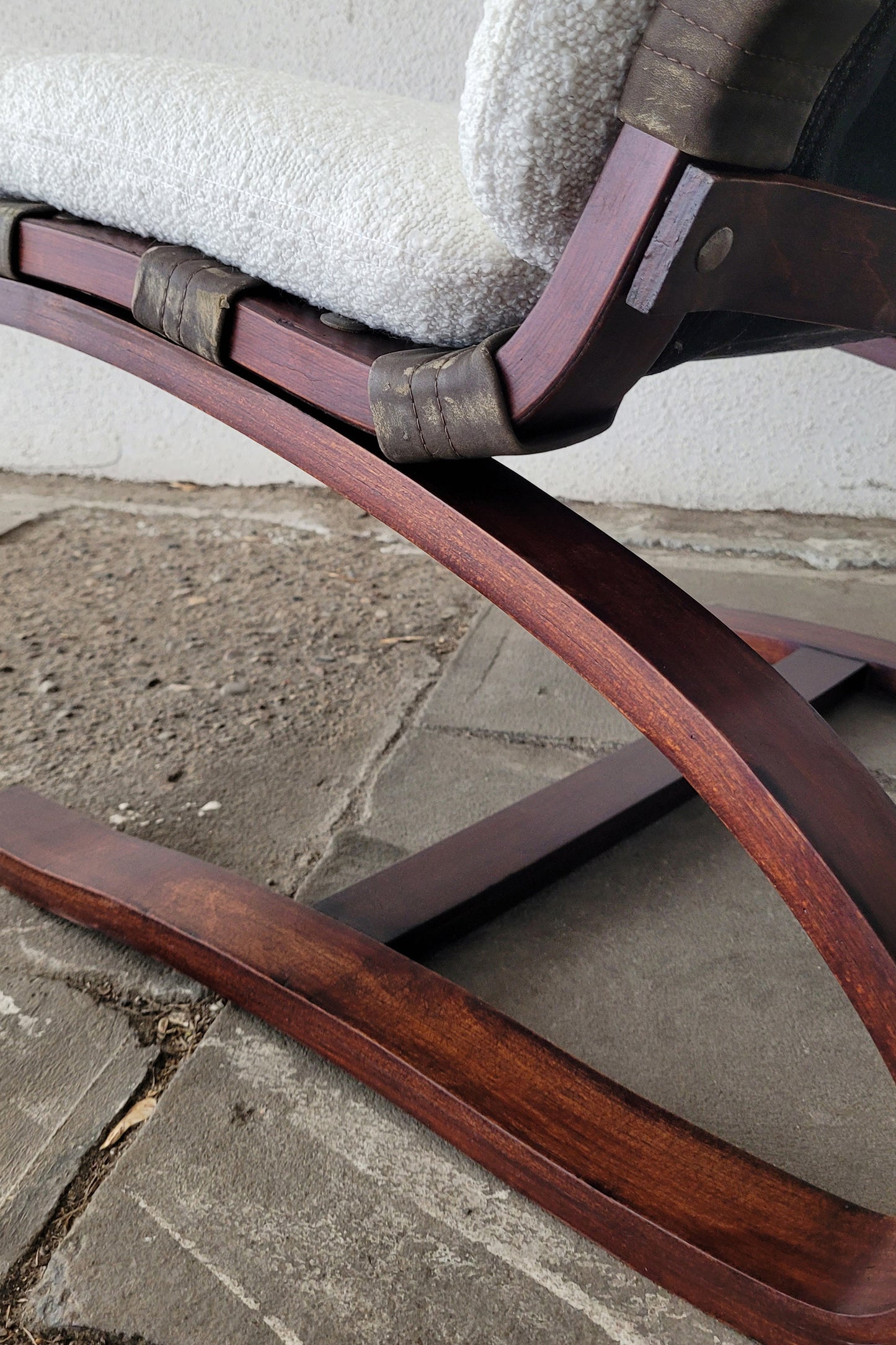 Fotel Kengu Lounge Oddvin Rykken | Mid Century Modern | po renowacji