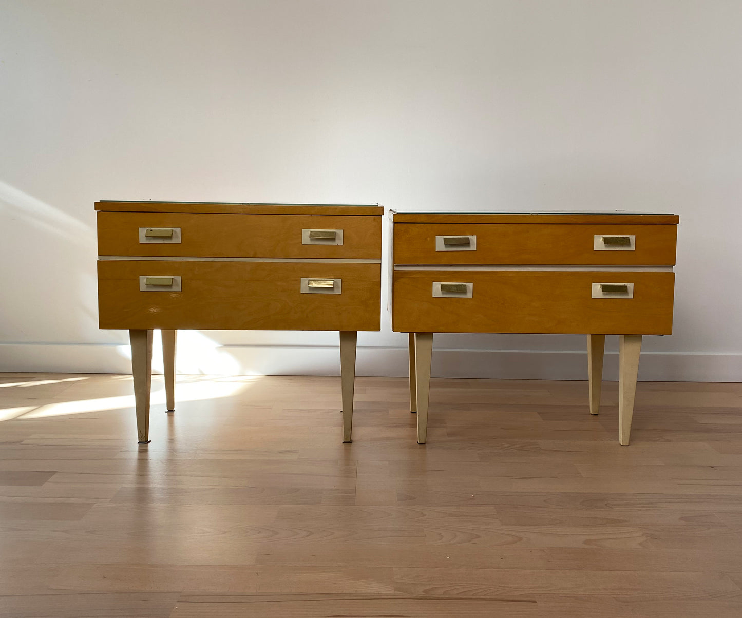Dwie małe szafki nocne | vintage NRD | modernizm lata 60 skandynawski